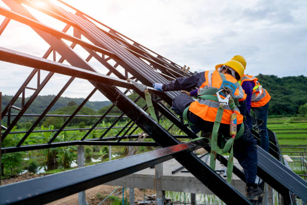 Best Flat Roof Repair Services  in Englewood, OH